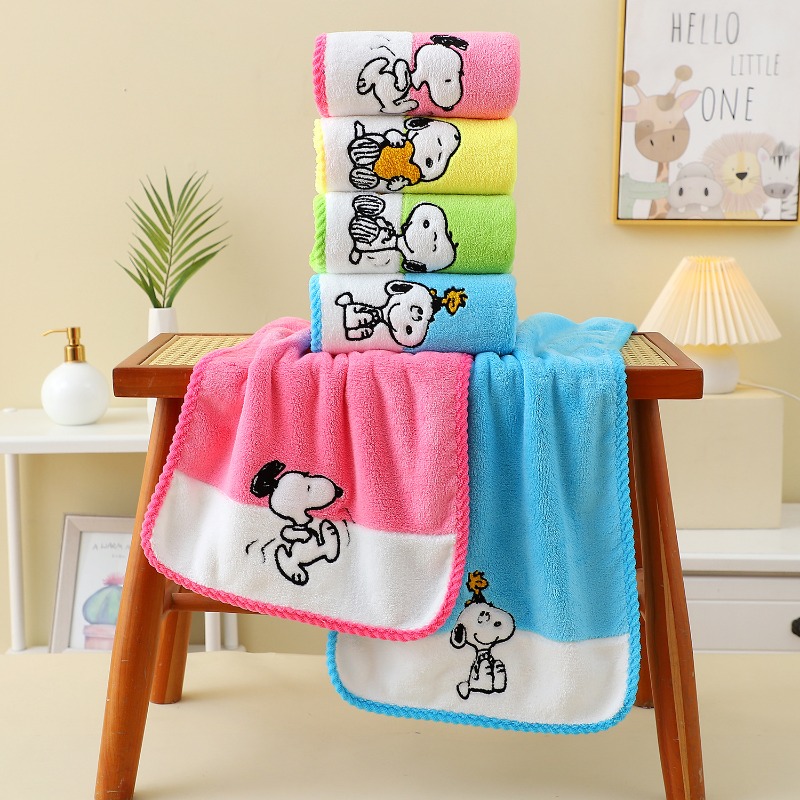 Toalha de banho Snoopy em teci - Travel Accessories As Gifts avaliação e preço